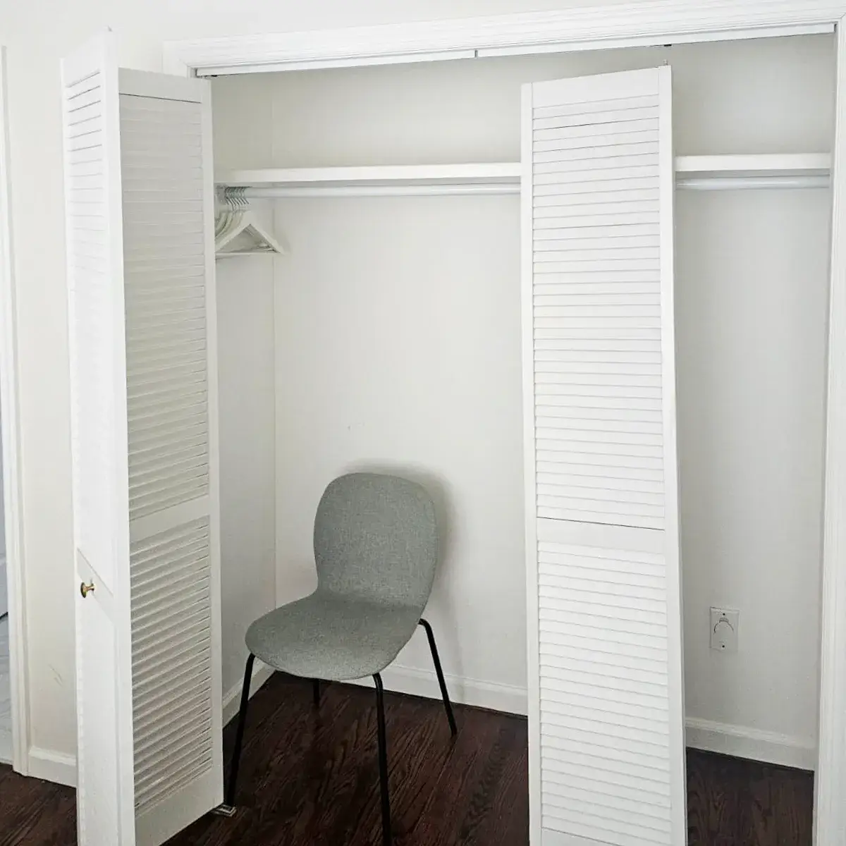 Closet bifold door repair and alignment in North New Jersey apartment